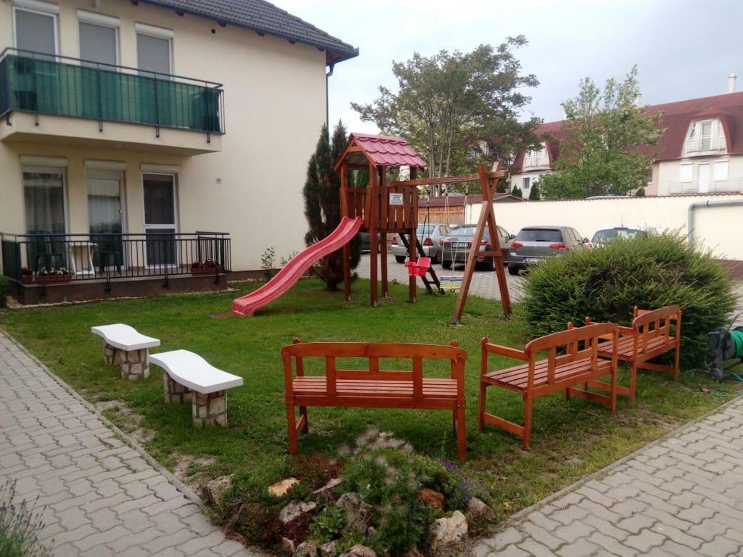 Bettina47 Apartman Hajduszoboszlo Luaran gambar