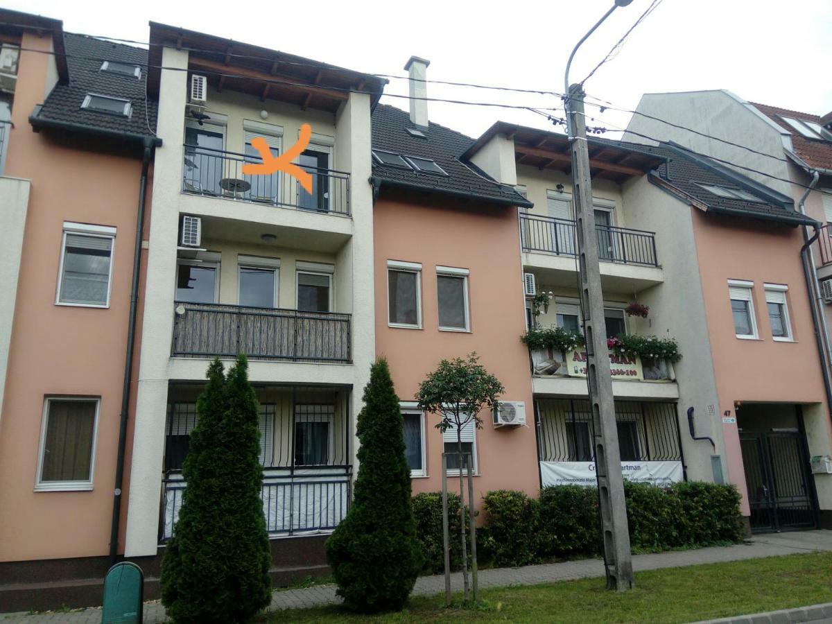 Bettina47 Apartman Hajduszoboszlo Luaran gambar
